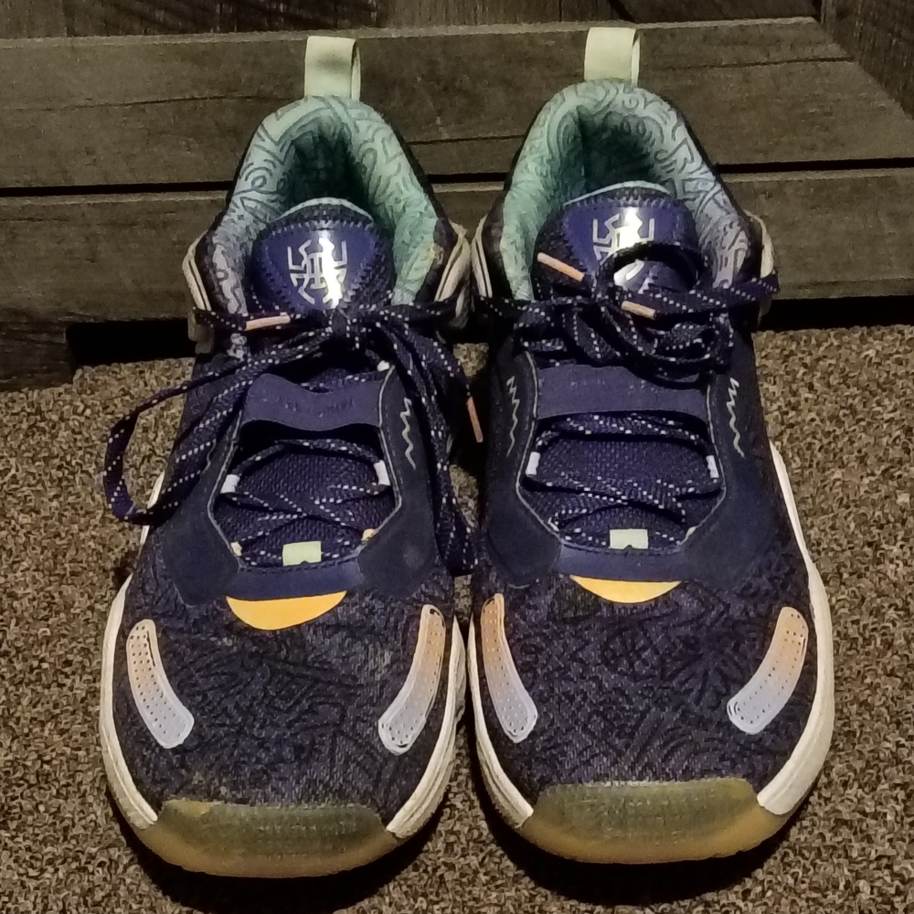 Adidas D.O.N. Issue #3 Size 14